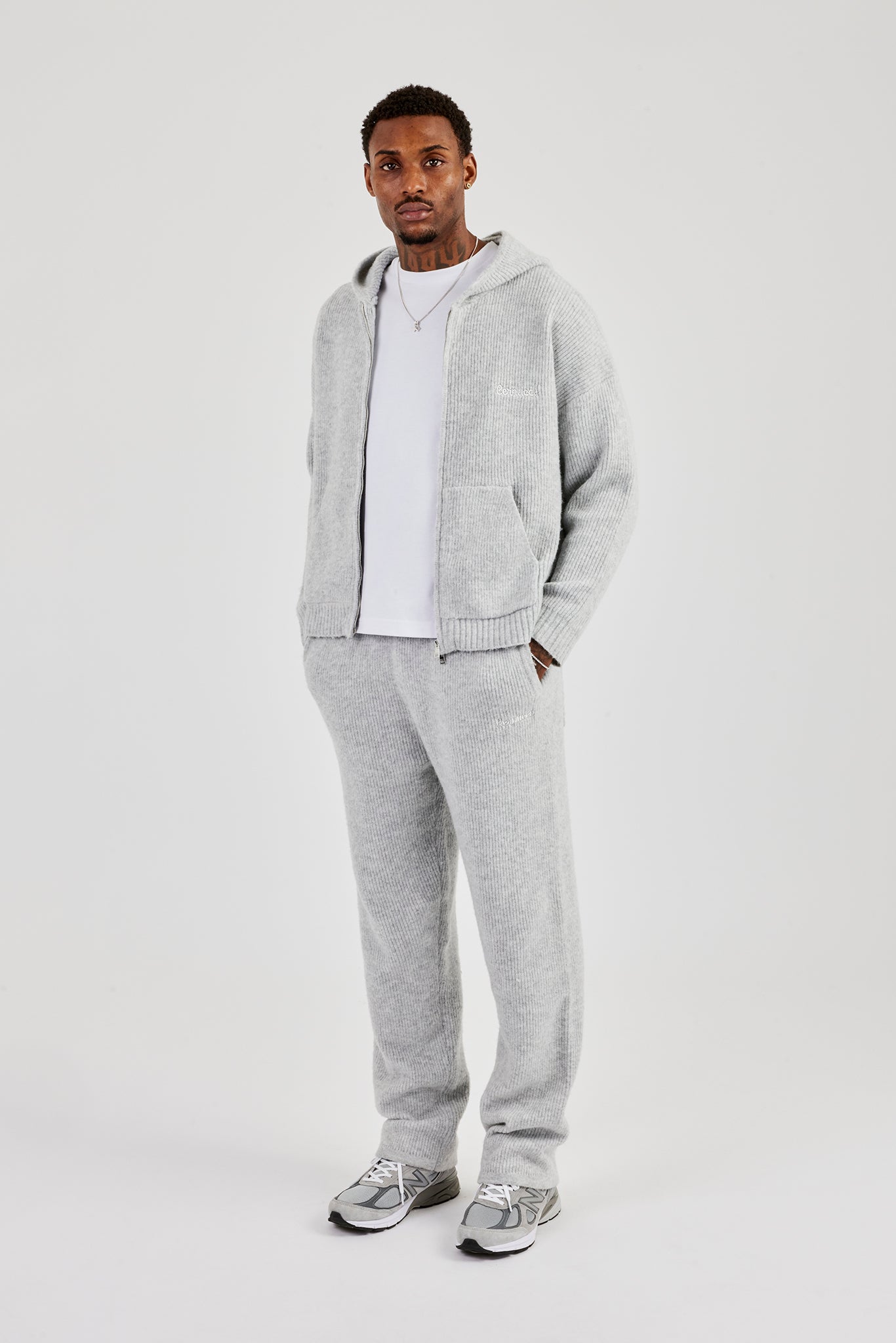 Embroidered Knitted Jogger - Light Grey